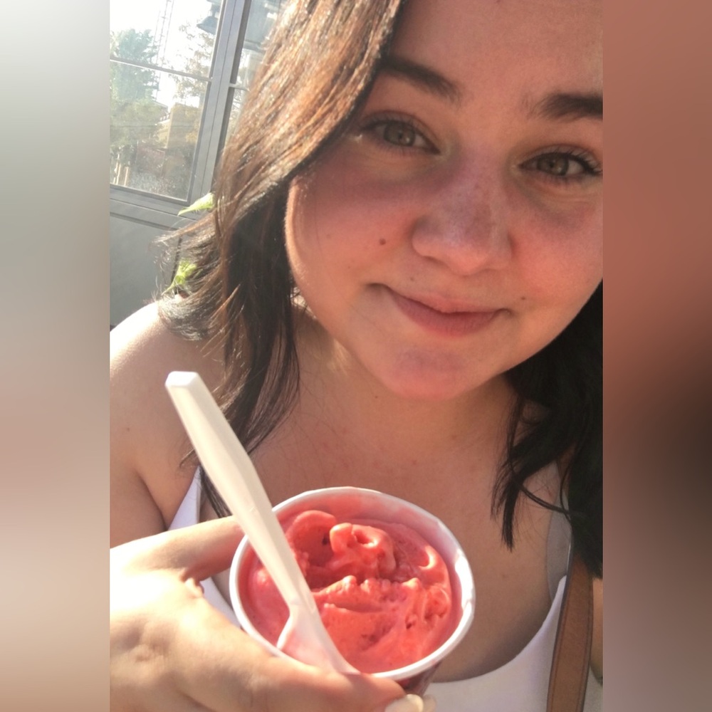 Meet your Posher, Camille